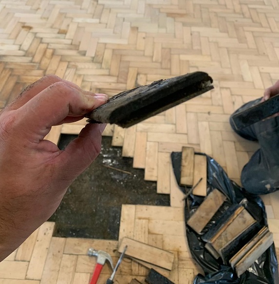 parquet floor restoration - damaged blocks